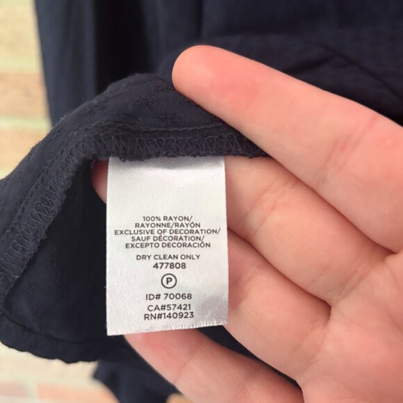 LOFT Blouse Large Navy Blue Jacquard Cutout Top Rayon L Causal - Picture 5 of 5